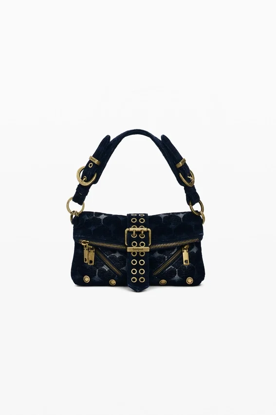Kleine Tasche mit Schnalle Kleine Tasche mit Schnalle