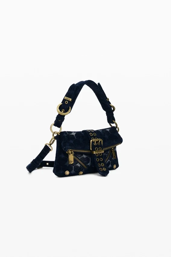 Kleine Tasche mit Schnalle Kleine Tasche mit Schnalle
