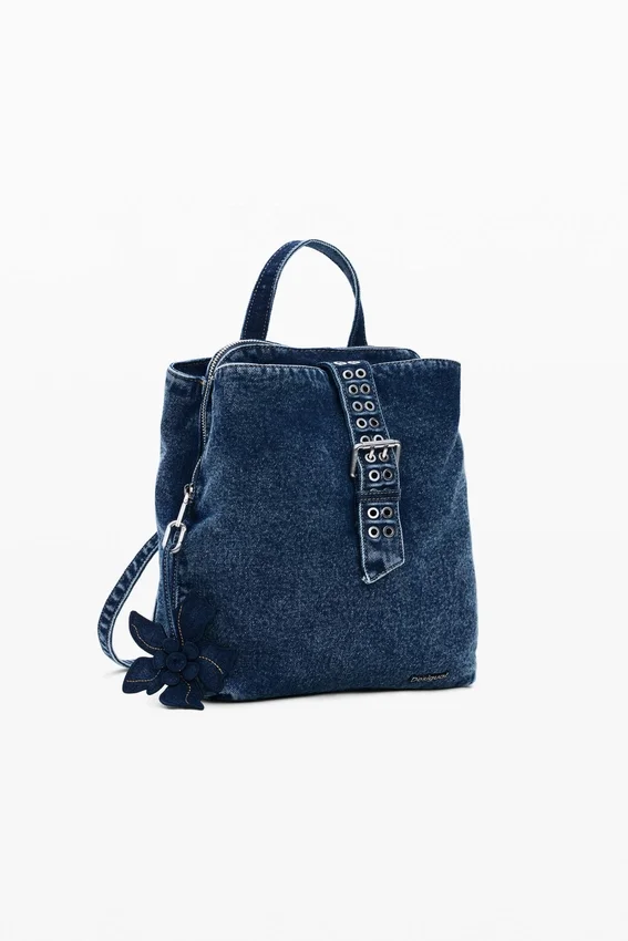 Kleiner Denim-Rucksack mit Blumenmuster Kleiner Denim-Rucksack mit Blumenmuster