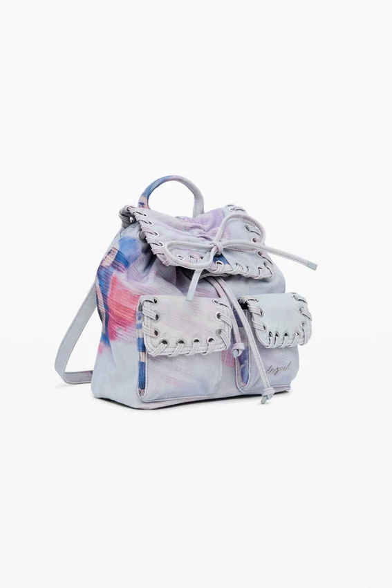 Kleiner Rucksack im Collagen-Stil Kleiner Rucksack im Collagen-Stil