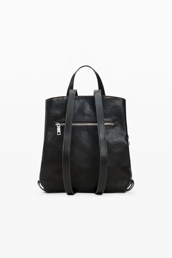 Kleiner Rucksack mit Applikationen für Blumen Kleiner Rucksack mit Applikationen für Blumen