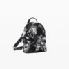Kleiner Rucksack mit Schnallen