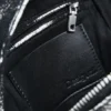 Kleiner Rucksack mit Schnallen