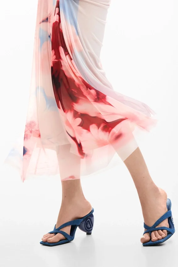 Kombiniertes Häkel-Kleid Kombiniertes Häkel-Kleid