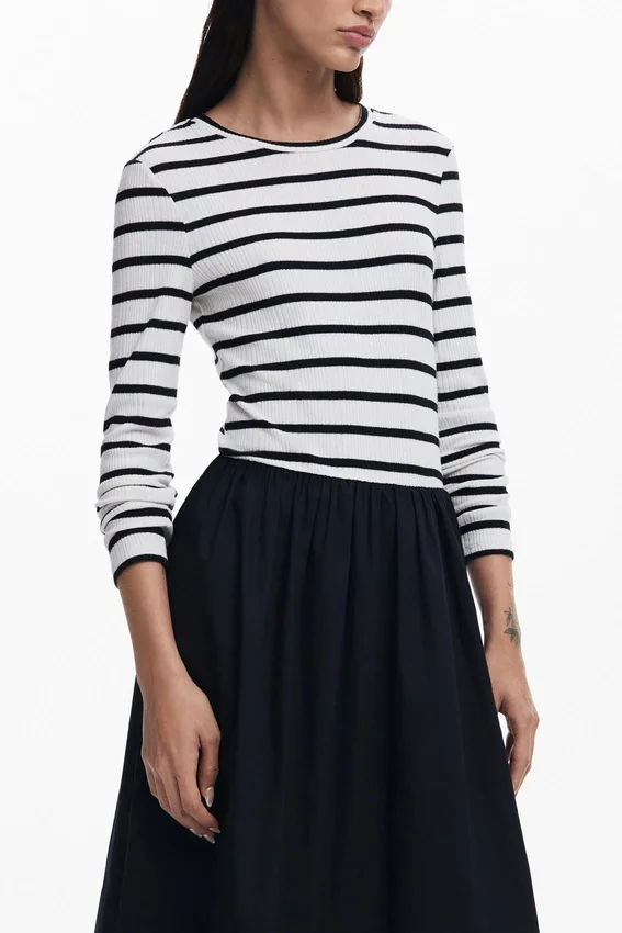 Kombiniertes Midikleid Kombiniertes Midikleid