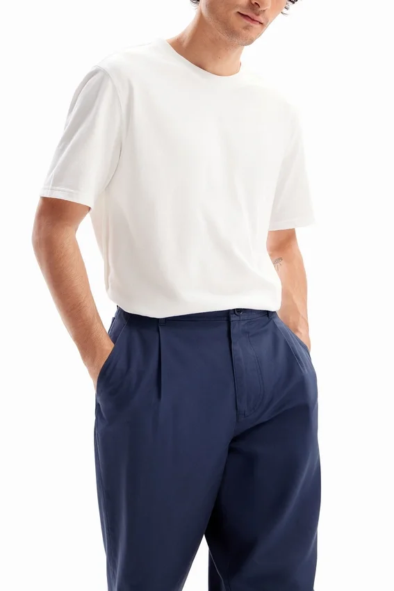Konisch zulaufende Chino-Hose Konisch zulaufende Chino-Hose