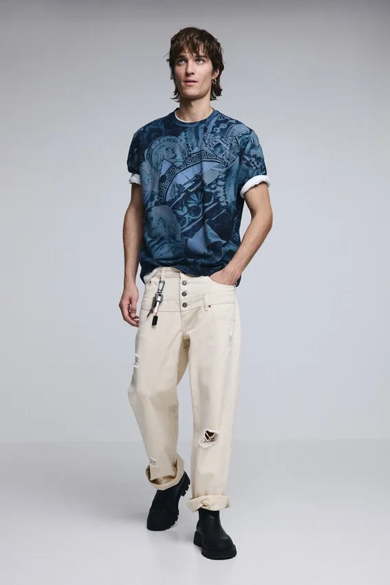 Kurzarm-T-Shirt mit Mosaikmuster Kurzarm-T-Shirt mit Mosaikmuster
