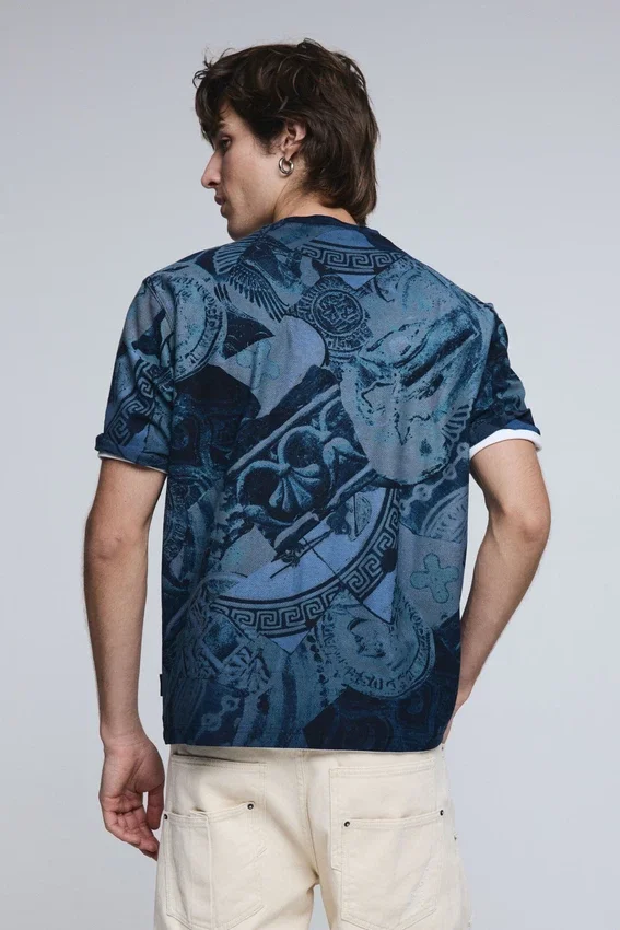 Kurzarm-T-Shirt mit Mosaikmuster Kurzarm-T-Shirt mit Mosaikmuster