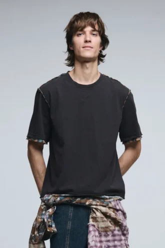 Kurzarm-T-Shirt mit Nahtdetails