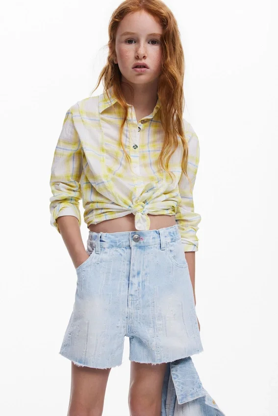 Kurze Jeans-Trucker-Jacke Kurze Jeans-Trucker-Jacke