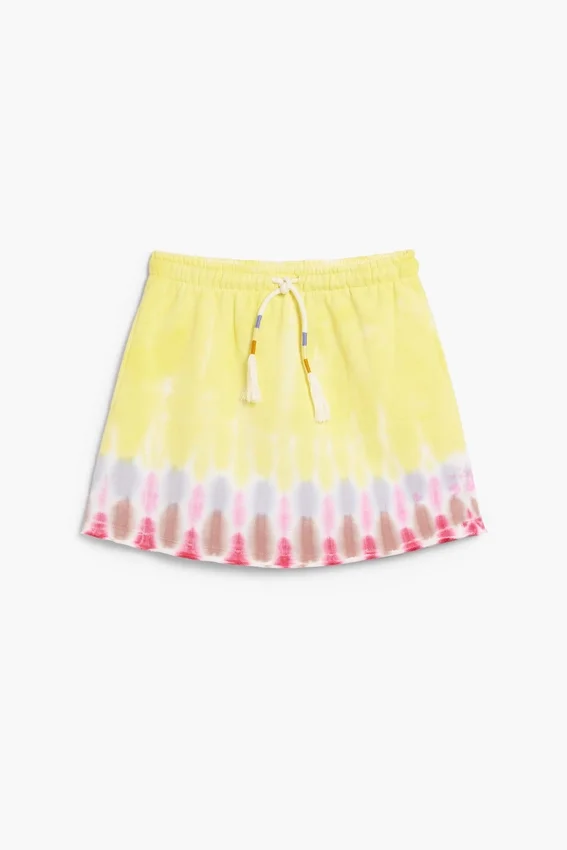 Kurzer Rock im Tie-Dye-Stil Kurzer Rock im Tie-Dye-Stil