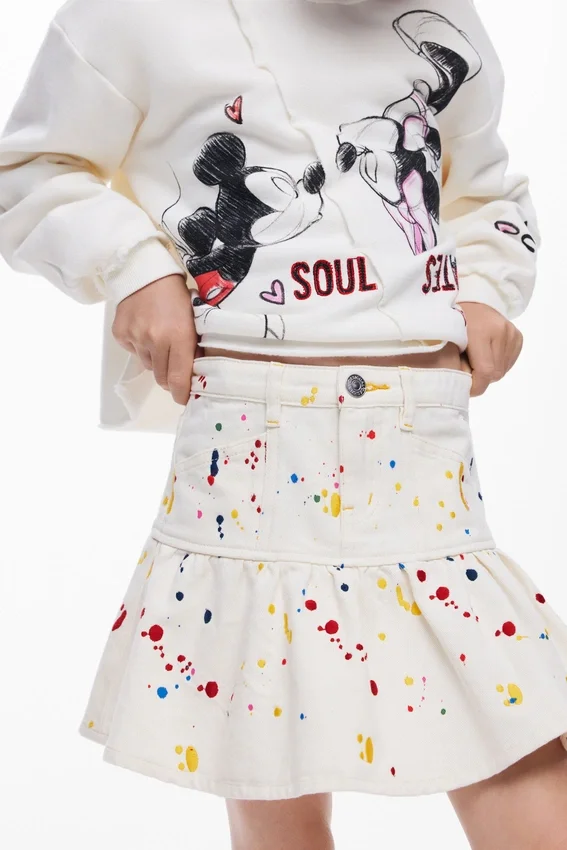 Mickey Mouse™ Kiss Sweatshirt Mickey Mouse™ Kiss Sweatshirt