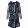 Kurzes, figurbetontes Tüll-Shorts-Kleid Kurzes, figurbetontes Tüll-Shorts-Kleid
