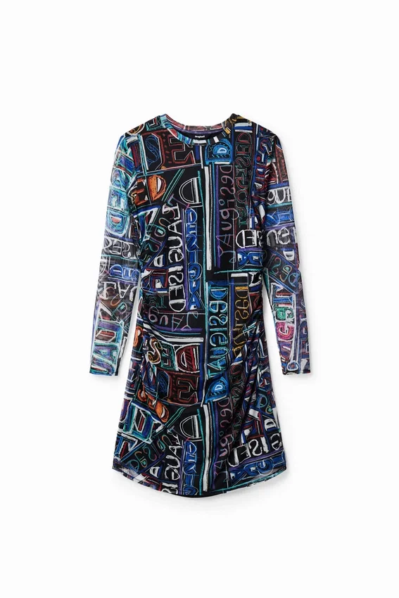 Kurzes, figurbetontes Tüll-Shorts-Kleid Kurzes, figurbetontes Tüll-Shorts-Kleid