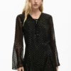 Kurzes Plumetis-Kleid Kurzes Plumetis-Kleid