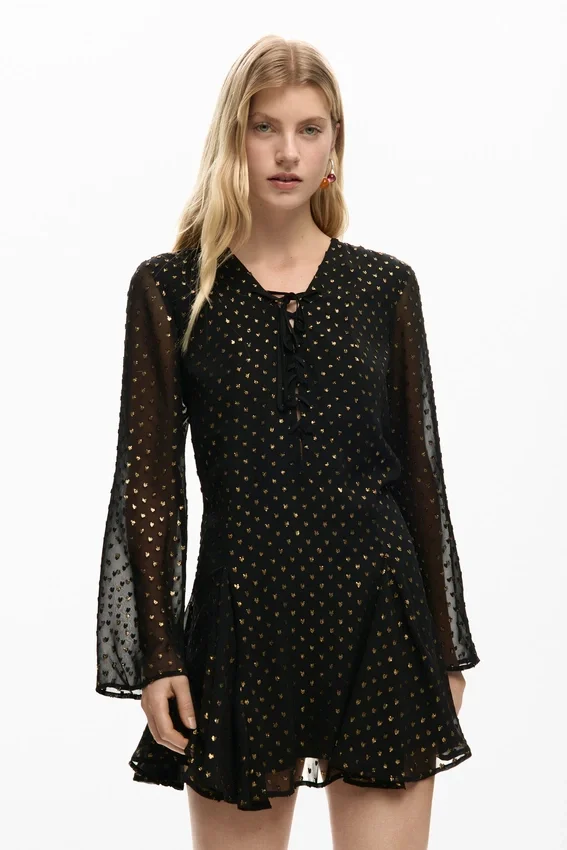 Kurzes Plumetis-Kleid Kurzes Plumetis-Kleid