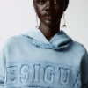 Kurzes Sweatshirt-Kleid Kurzes Sweatshirt-Kleid
