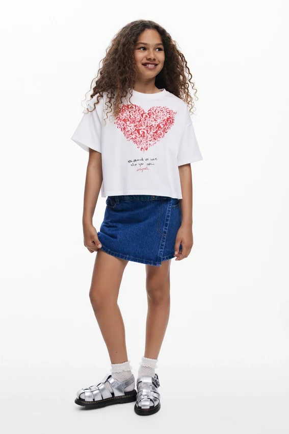 Kurzärmeliges T-Shirt mit Herz Kurzärmeliges T-Shirt mit Herz
