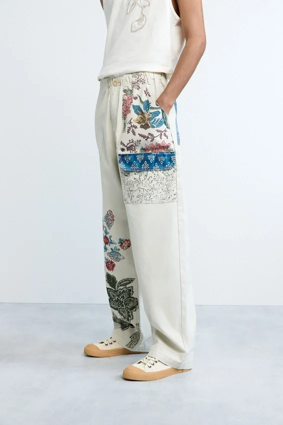Lange Hose mit Blumenmuster Lange Hose mit Blumenmuster