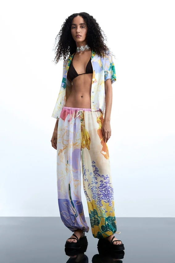 Lange Hose mit Blumenprint Lange Hose mit Blumenprint