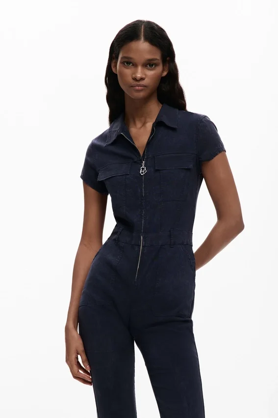 Langer Jumpsuit mit Reißverschluss Langer Jumpsuit mit Reißverschluss