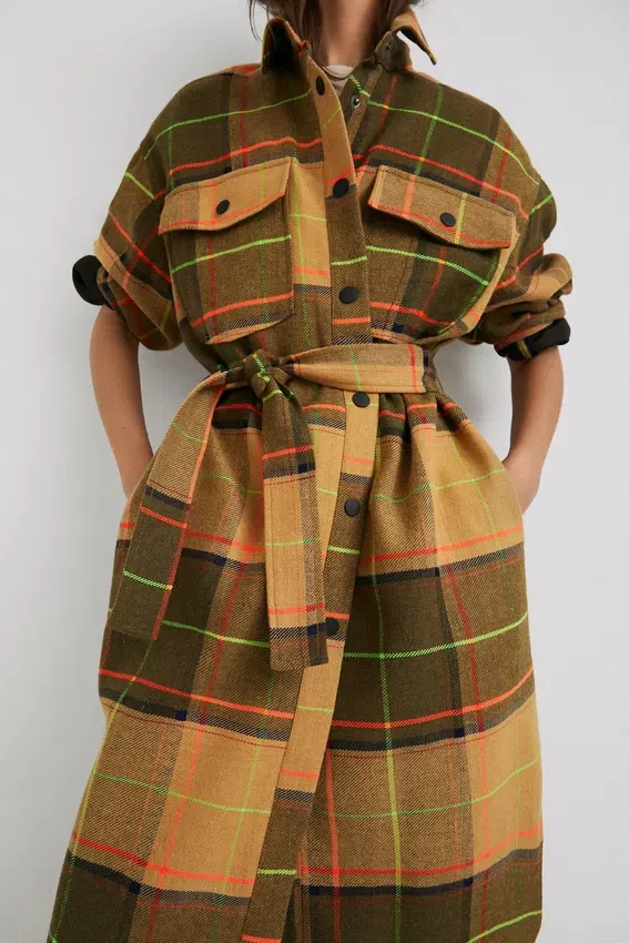 Langer Tartan-Mäntel Langer Tartan-Mäntel