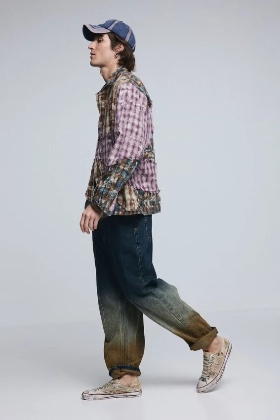 Langärmliges kariertes Patch-Hemd Langärmliges kariertes Patch-Hemd
