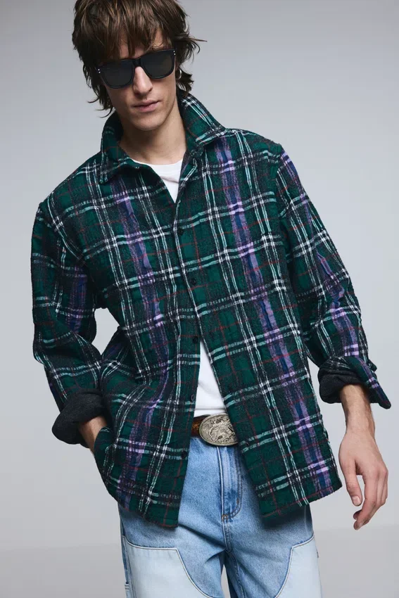 Langärmliges Overshirt mit Karomuster Langärmliges Overshirt mit Karomuster