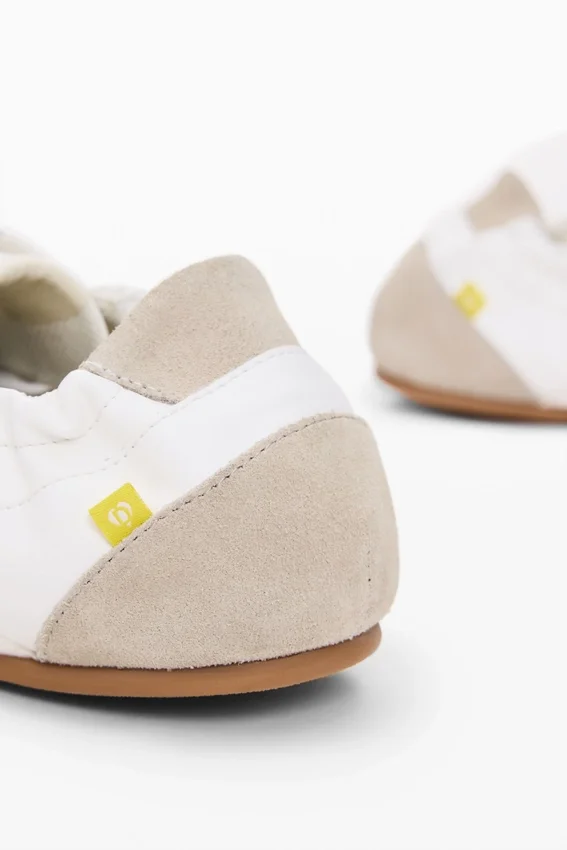 Leder-Sneaker mit Schnalle Leder-Sneaker mit Schnalle