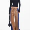 Maitrepierre T-Shirt mit Cut-out-Ausschnitt Maitrepierre T-Shirt mit Cut-out-Ausschnitt
