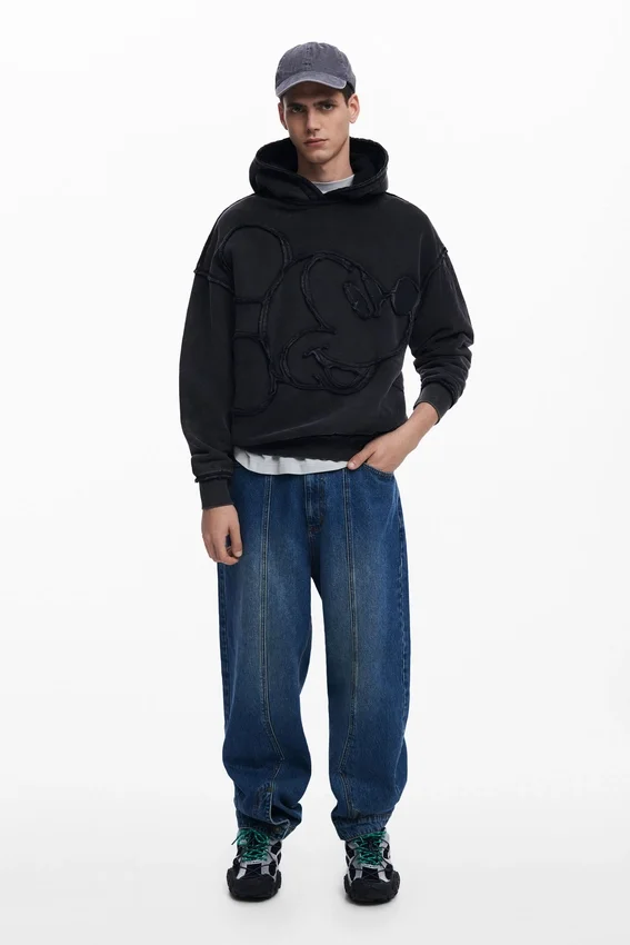 Mickey Mouse™ Sweatshirt mit Aufnäher Mickey Mouse™ Sweatshirt mit Aufnäher