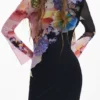 Midi-Kleid mit Blumenmuster Midi-Kleid mit Blumenmuster