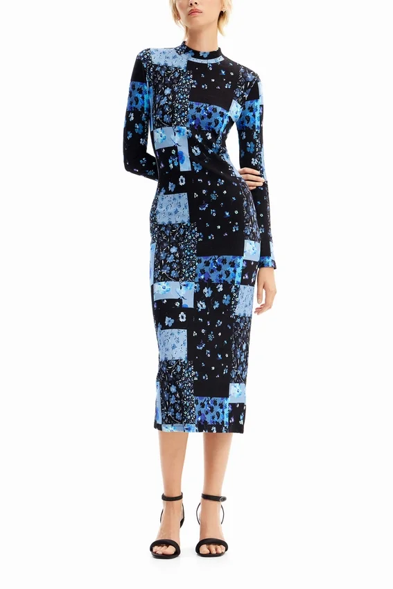 Midi-Kleid mit Blumenmuster und Rippmuster Midi-Kleid mit Blumenmuster und Rippmuster