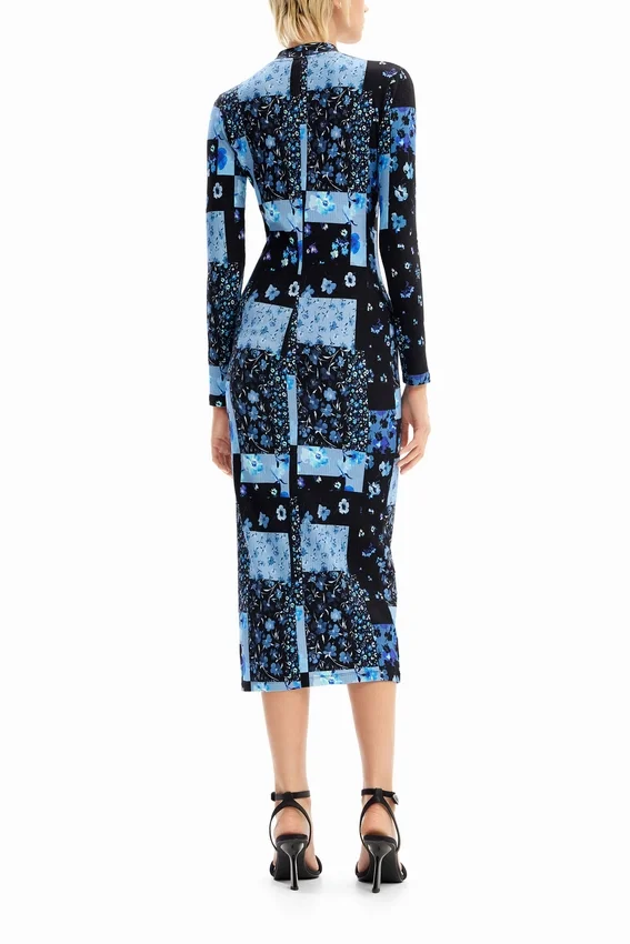 Midi-Kleid mit Blumenmuster und Rippmuster Midi-Kleid mit Blumenmuster und Rippmuster
