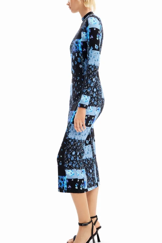 Midi-Kleid mit Blumenmuster und Rippmuster Midi-Kleid mit Blumenmuster und Rippmuster