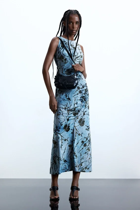Midi-Kleid mit Flockdruck Midi-Kleid mit Flockdruck