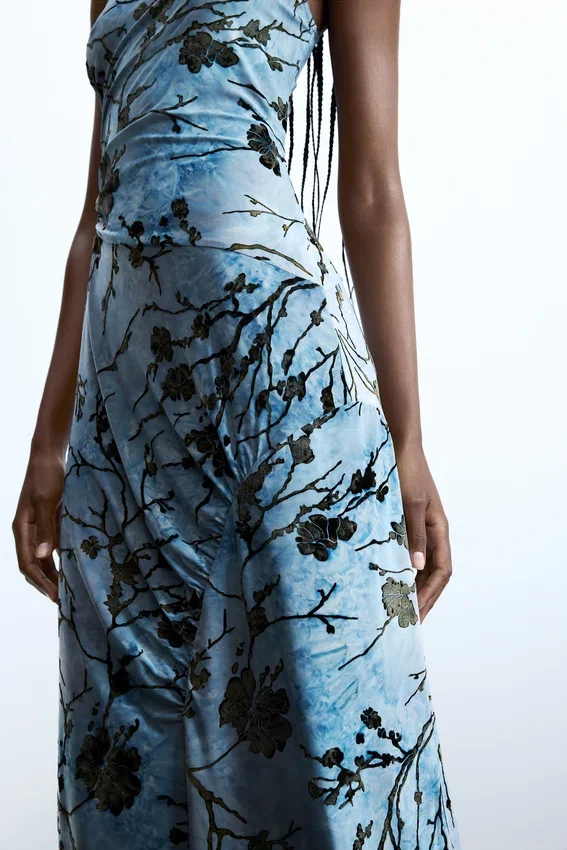 Midi-Kleid mit Flockdruck Midi-Kleid mit Flockdruck