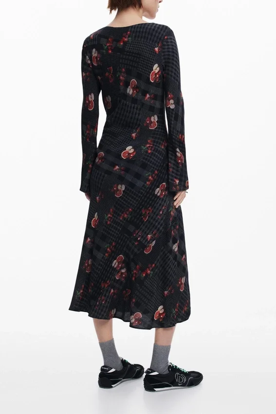 Midi-Kleid mit Karomuster Midi-Kleid mit Karomuster