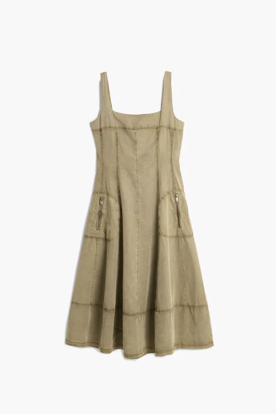 Midi-Kleid mit Ziernähten Midi-Kleid mit Ziernähten