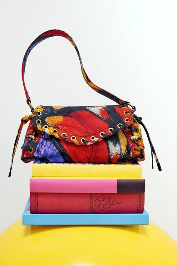 Mittlere bedruckte Tasche Mittlere bedruckte Tasche