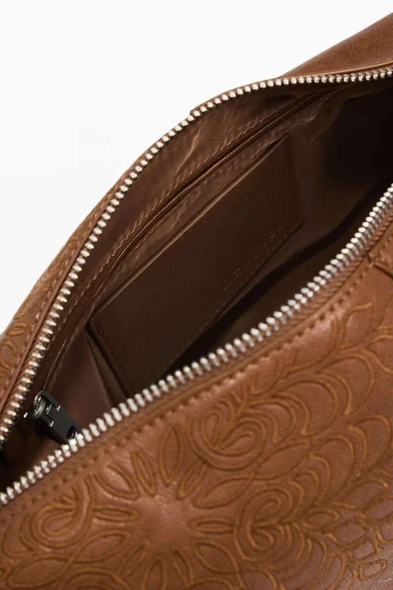 Mittlere bestickte Tasche Mittlere bestickte Tasche