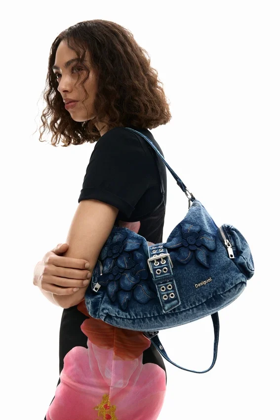 Mittlere Denim-Tasche mit Blumenmuster Mittlere Denim-Tasche mit Blumenmuster
