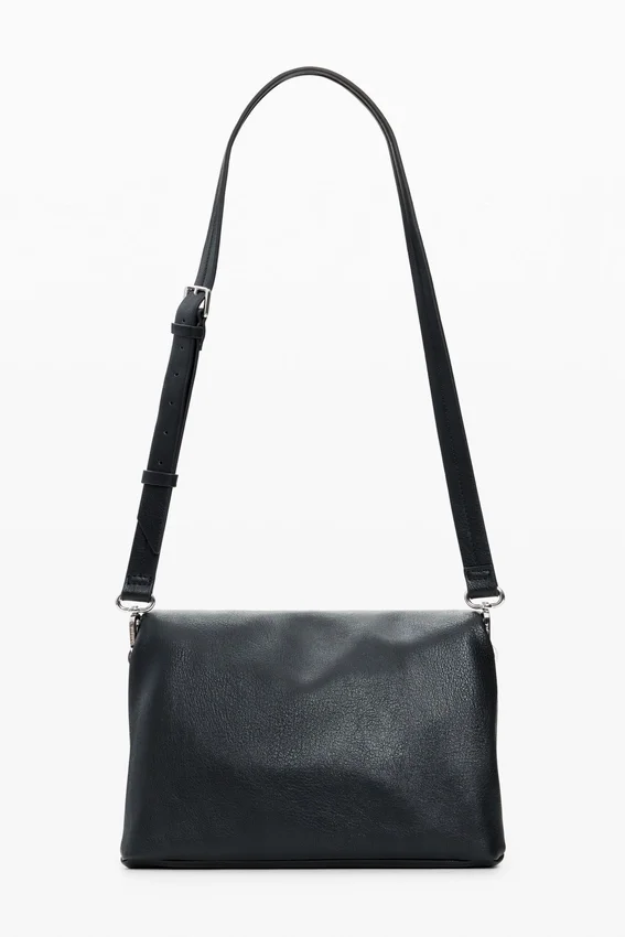 Mittlere Logo-Charm-Tasche Mittlere Logo-Charm-Tasche