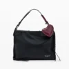 Mittlere Tasche mit Herz-Anhänger Mittlere Tasche mit Herz-Anhänger