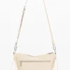 Mittlere Tasche mit Nieten und Fransen Mittlere Tasche mit Nieten und Fransen