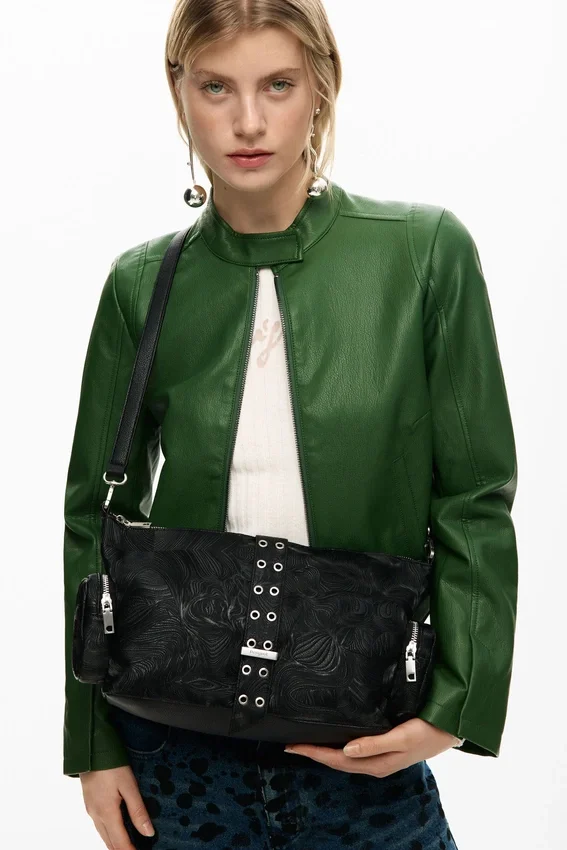 Mittlere Tasche mit Perforation Mittlere Tasche mit Perforation