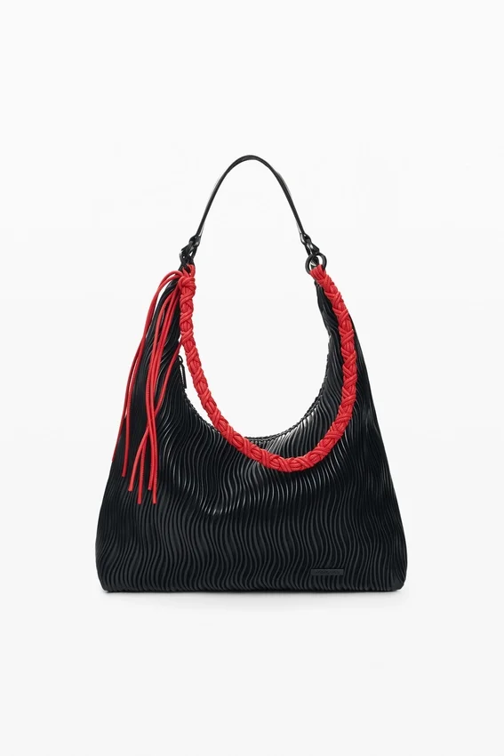 Mittlere Tasche mit Prägung Mittlere Tasche mit Prägung
