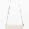 Mittlere Tasche mit Prägung Mittlere Tasche mit Prägung