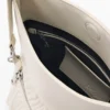Mittlere Tasche mit Prägung Mittlere Tasche mit Prägung