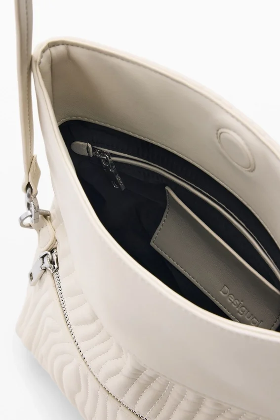Mittlere Tasche mit Prägung Mittlere Tasche mit Prägung